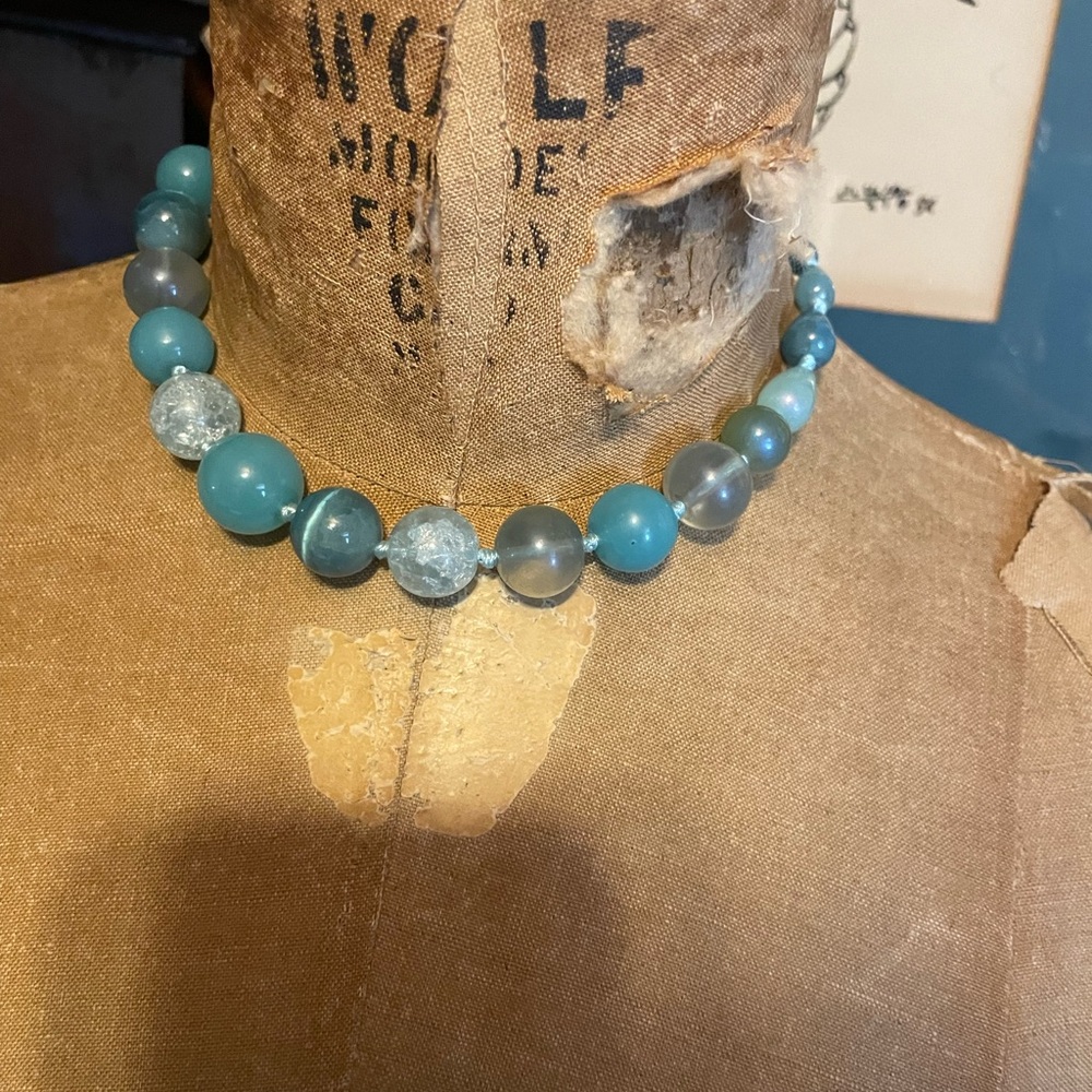 Multi colored blue chocker